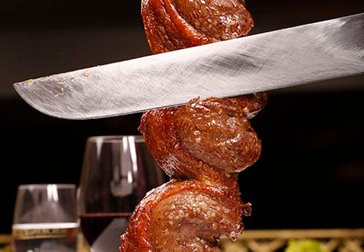 Almoço ou Jantar em Churrascaria Carretão