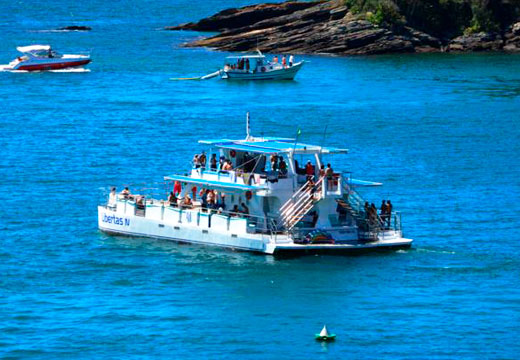Tour Catamarã em Búzios