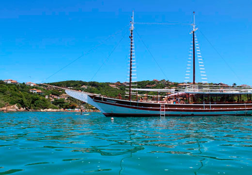 Tour Escuna em Búzios